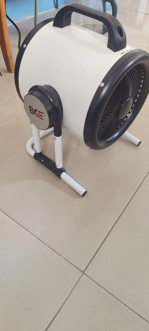 宝工取暖器家用暖风机节能大功率工业热风机浴室电暖气发热管3kw